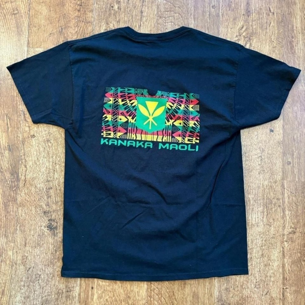 Kanaka Maoli Hawaiian graphic tee in black and multi-colours, flaws in pics